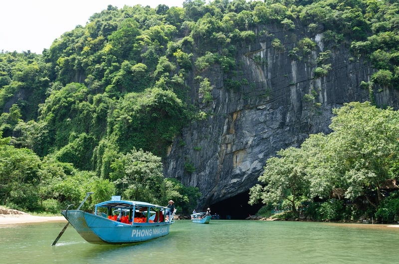 Floating Houseboat